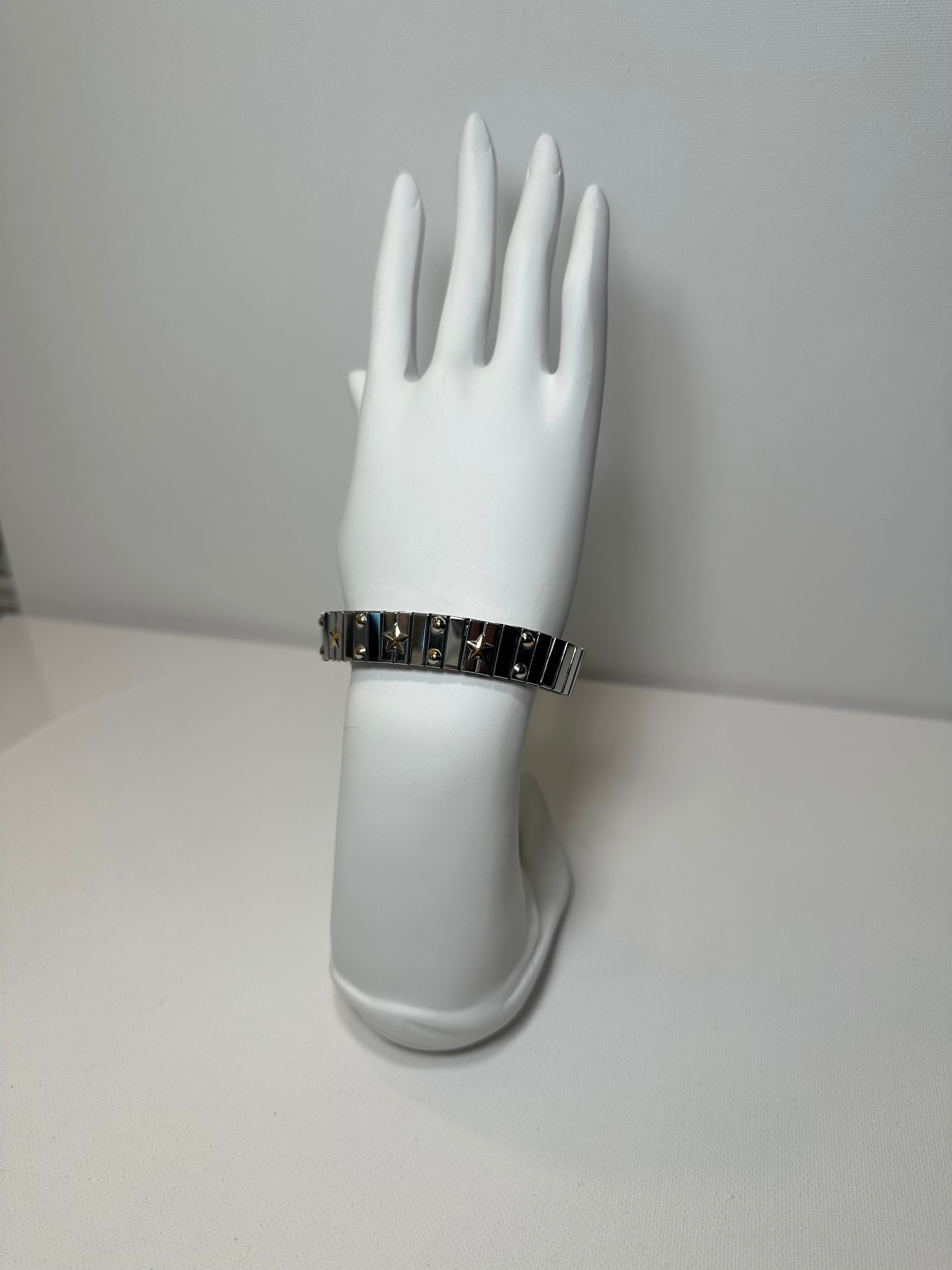 Bracelet Perspective